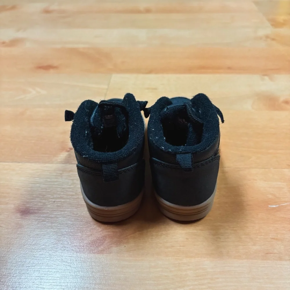 OshKosh Bgosh toddler black